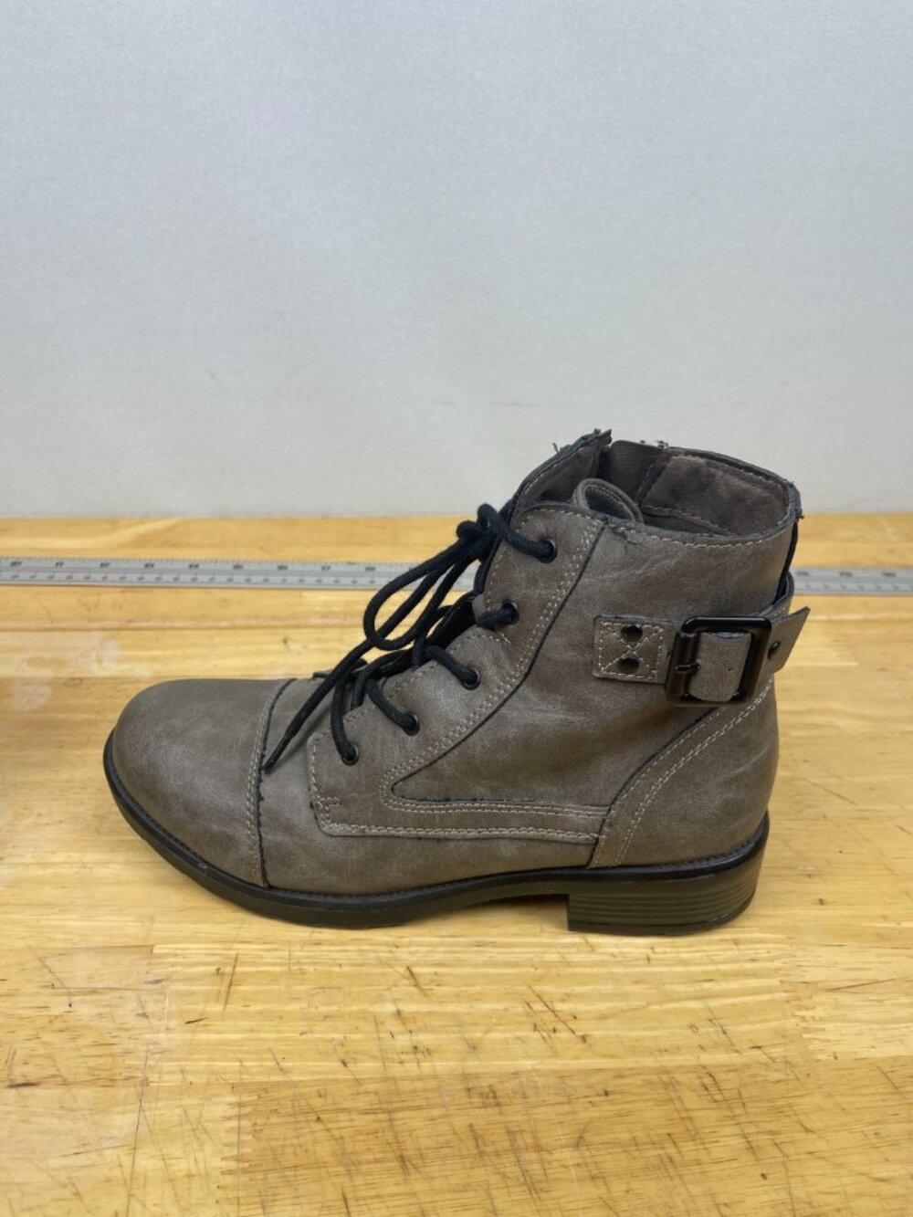 Madden Girl Women’s Gray Moto Ankle Boots Side Zip Buckle Lace Up - Picture 8 of 11